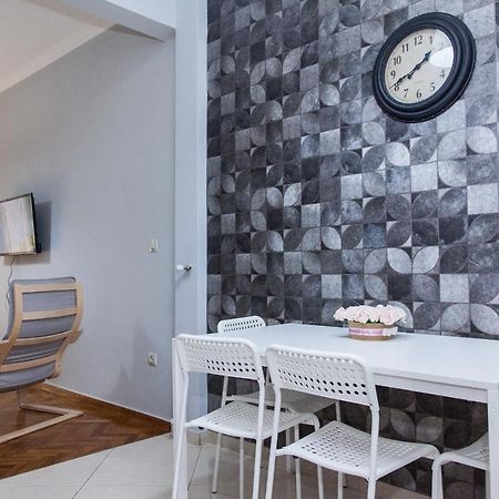 Beautiful New Decorated Apt In Athens Apartamento Exterior foto