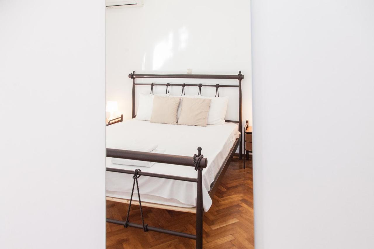Beautiful New Decorated Apt In Athens Apartamento Exterior foto