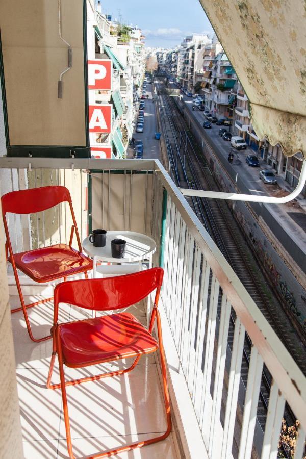 Beautiful New Decorated Apt In Athens Apartamento Exterior foto