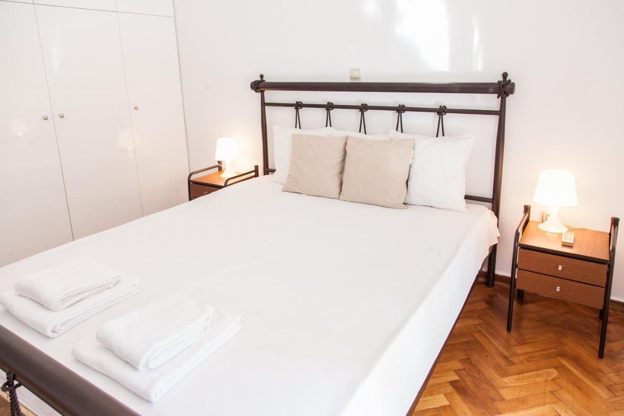 Beautiful New Decorated Apt In Athens Apartamento Exterior foto